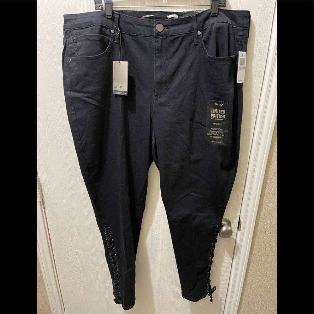 Seven7 Limited Edition side‎ lace jeans NWT